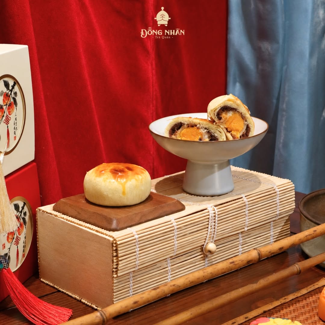 Bánh trung thu trứng muối