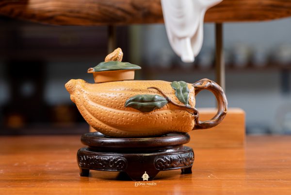 Dáng Ấm: Phật Thủ