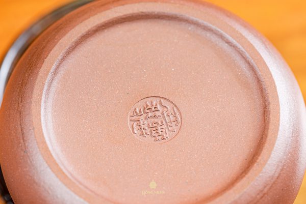 Dáng Ấm Đường Vũ Cán Gỗ
